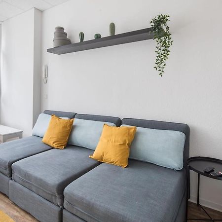 Spacious 2 Bedroom Apartment Гамбург Экстерьер фото